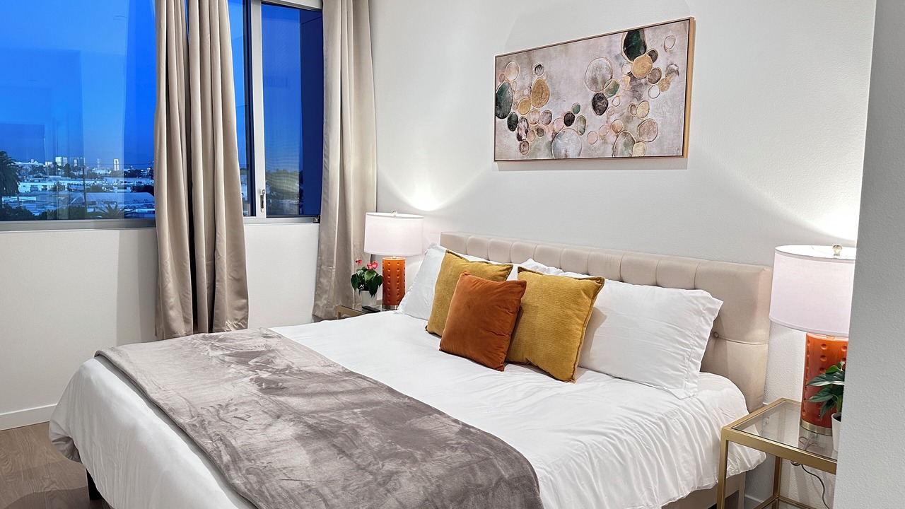 Photo of Bedroom in Downtown