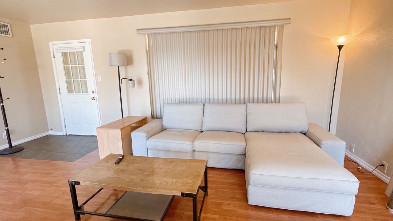 Photo of Livingroom in Duarte