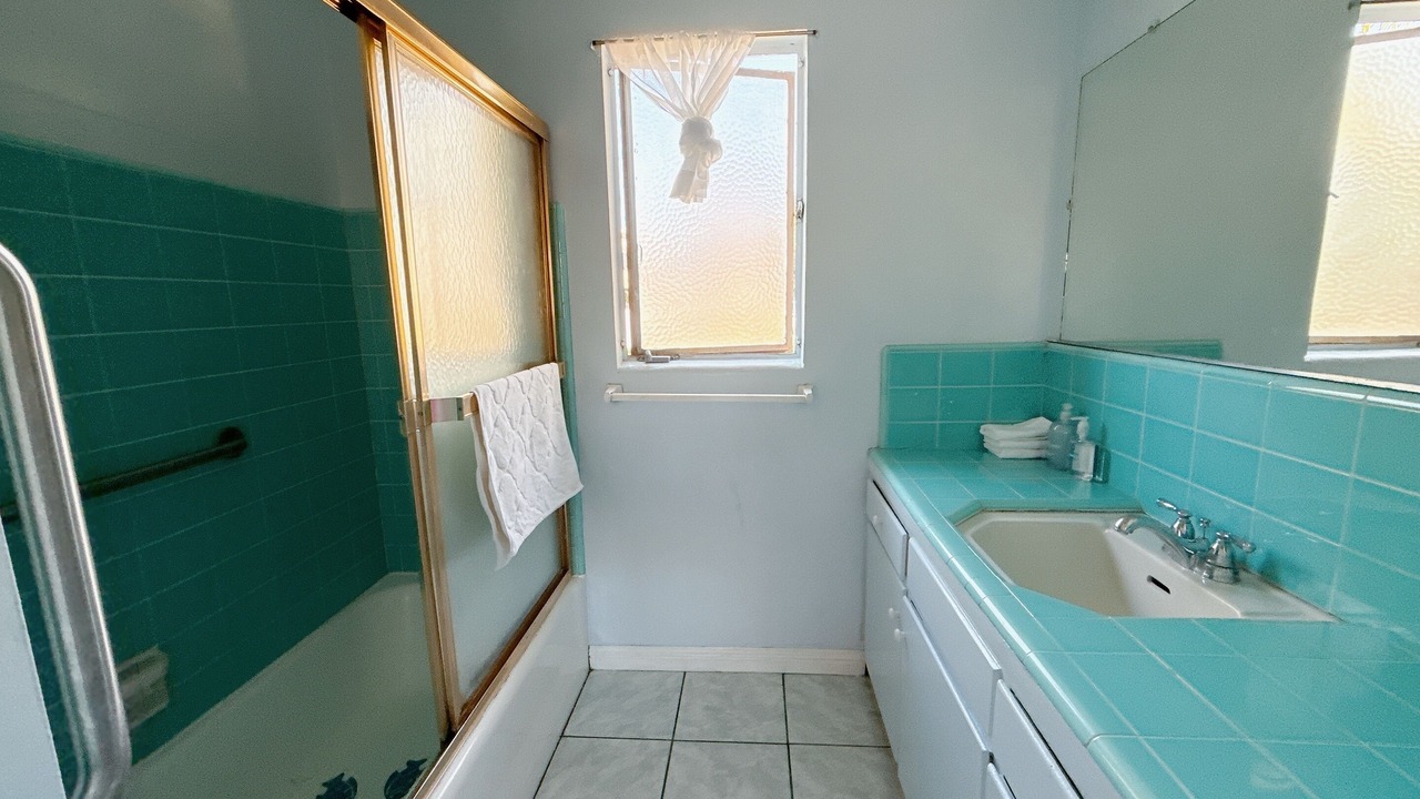 Photo of Bathroom in Duarte