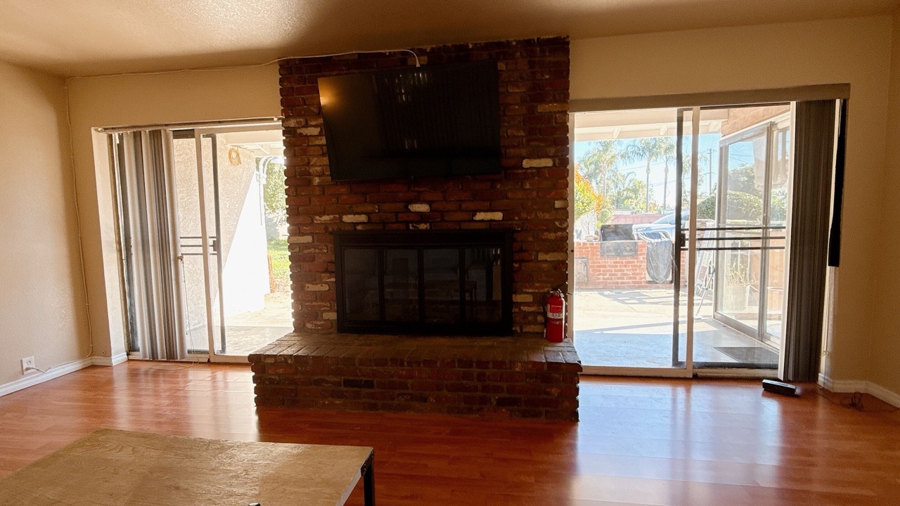 Photo of Livingroom in Duarte