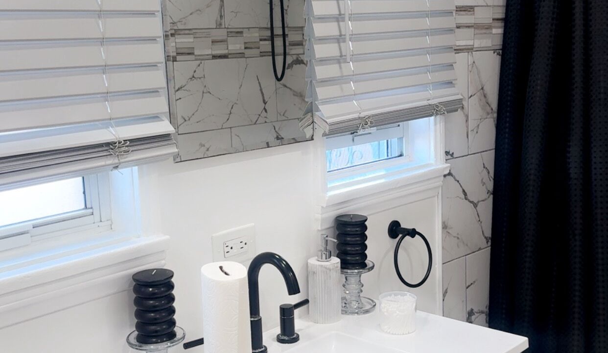 Photo of Bathroom in Los Angeles