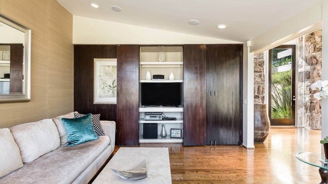 Photo of Bedroom in Hollywood Hills West