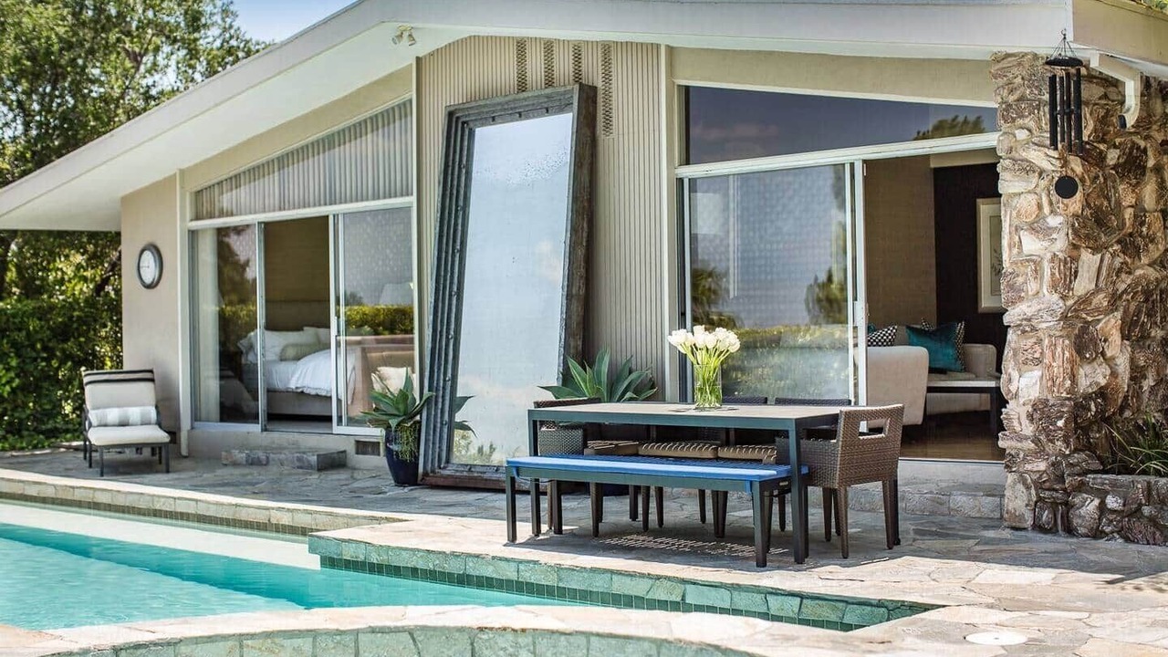 Photo of Outdoor in Hollywood Hills West