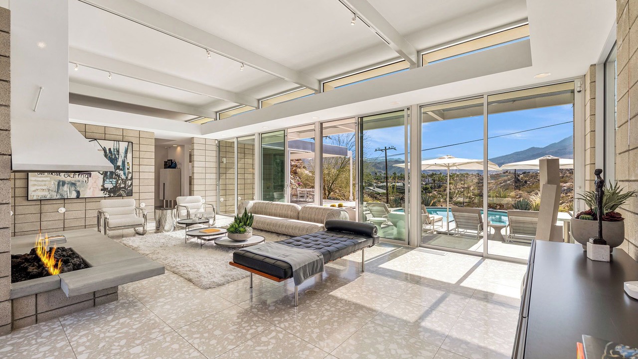 Photo of Livingroom in Cahuilla Hills