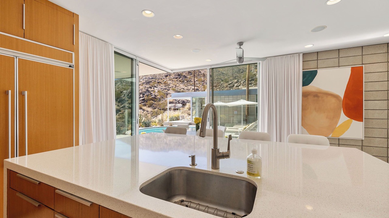 Photo of Kitchen in Cahuilla Hills