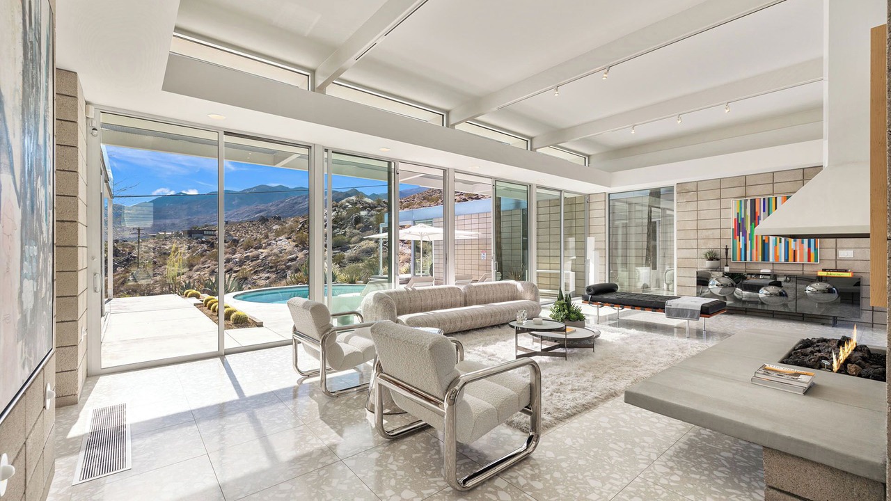 Photo of Livingroom in Cahuilla Hills