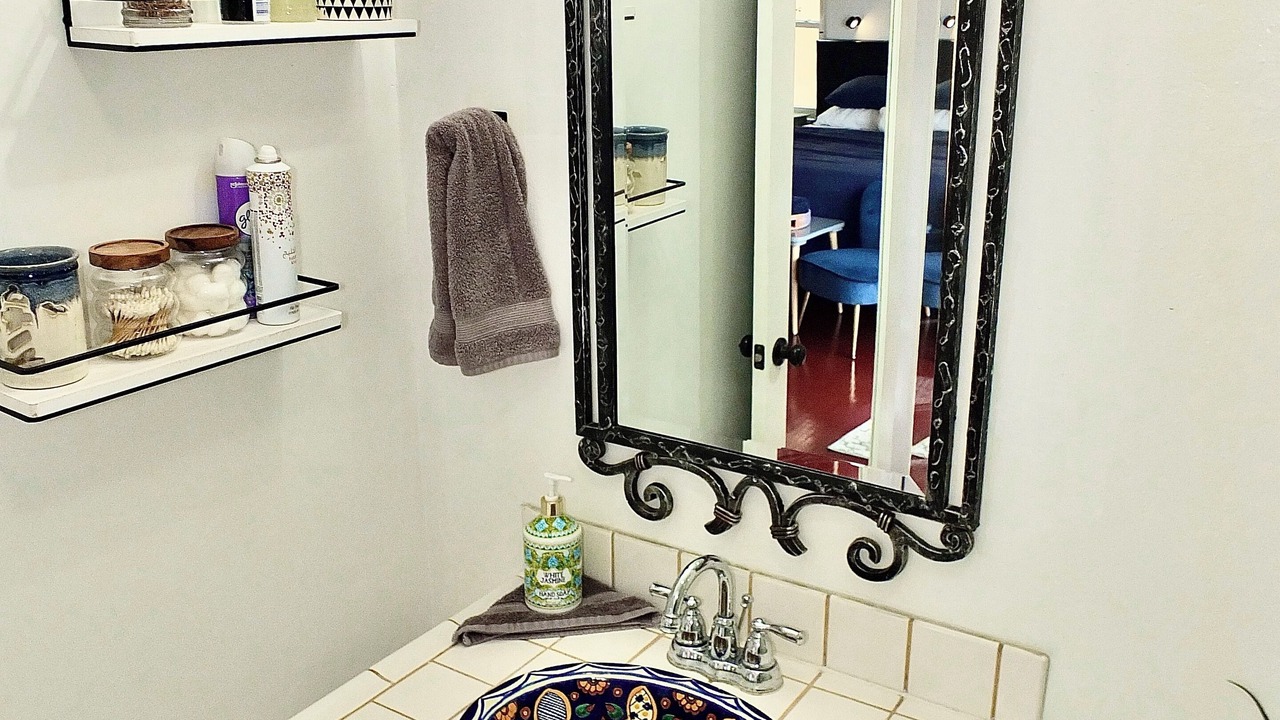Photo of Bathroom in Belmont Shore