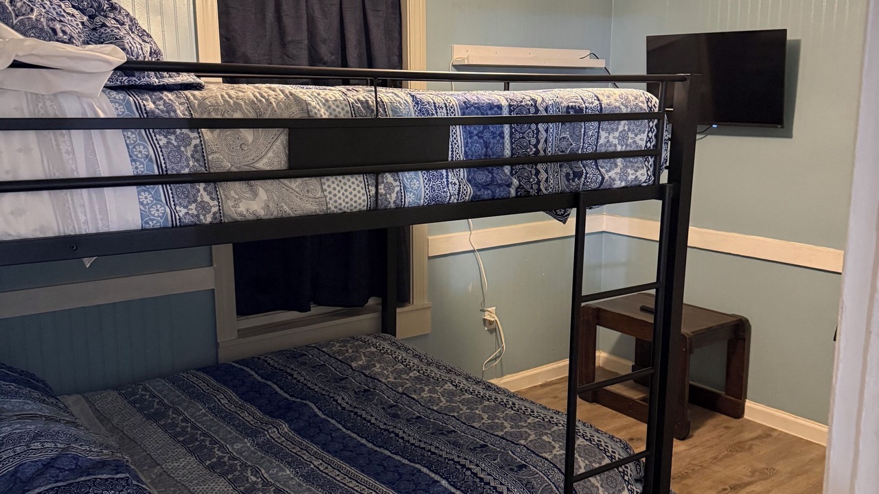 Photo of Bedroom in Pascagoula