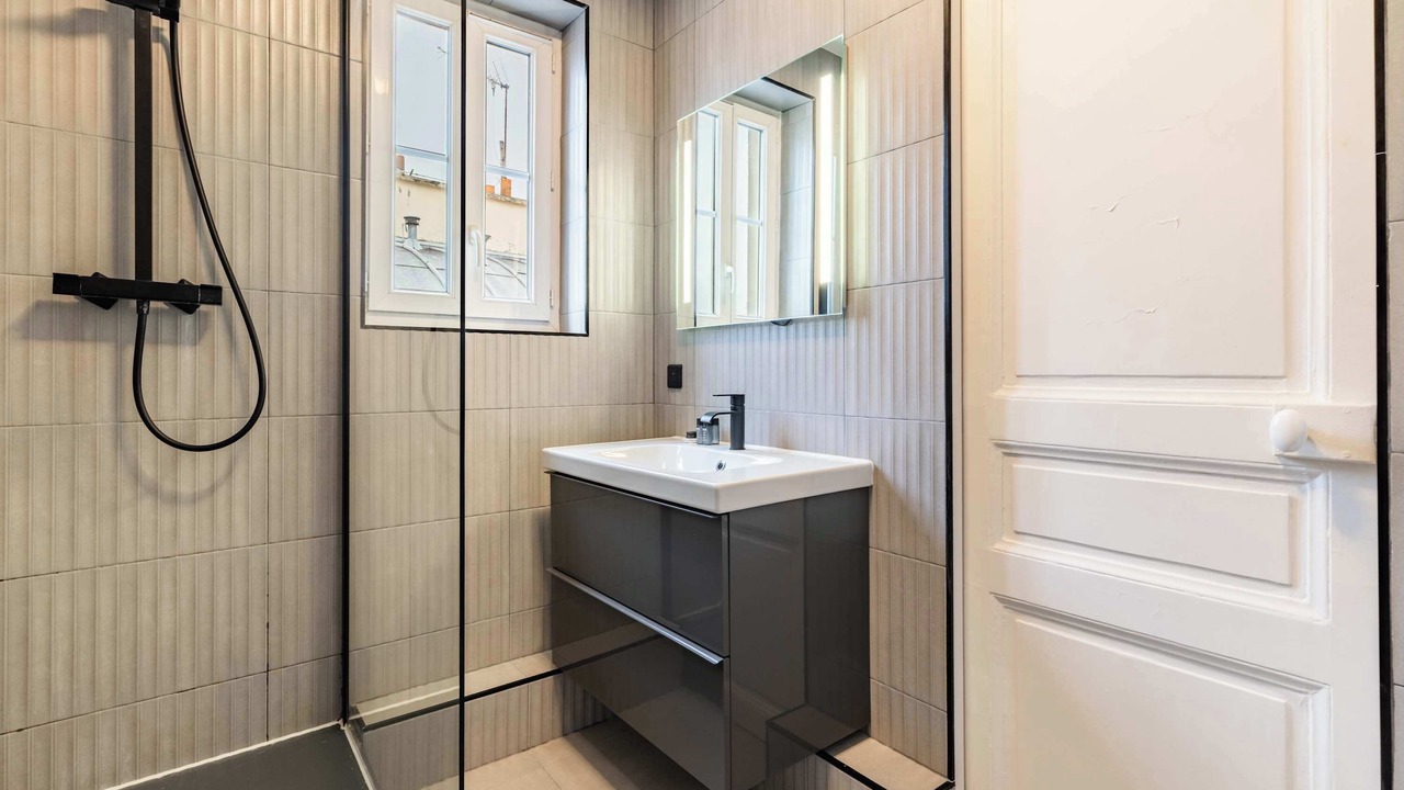 Photo of Bathroom in Saint-Merri