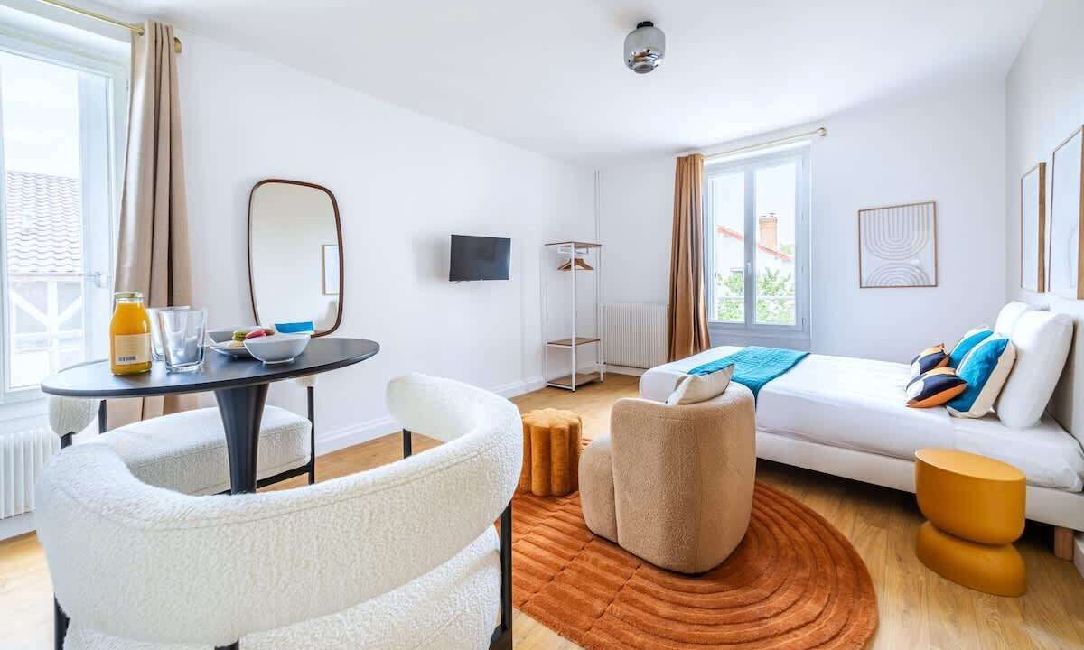 Photo of Bedroom in Issy-les-Moulineaux