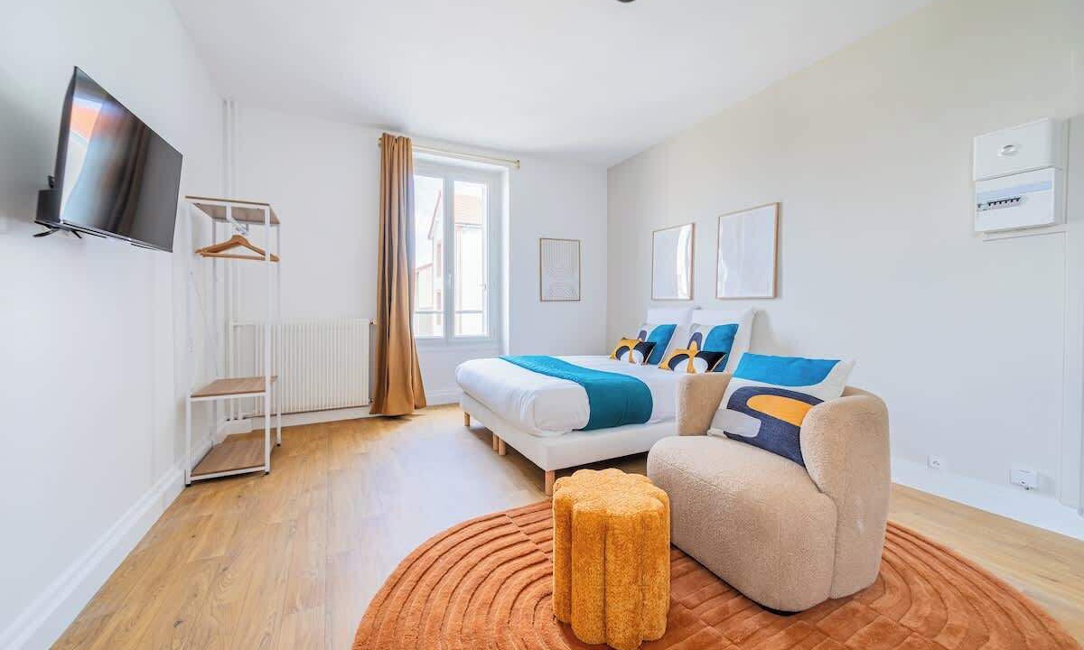 Photo of Bedroom in Issy-les-Moulineaux