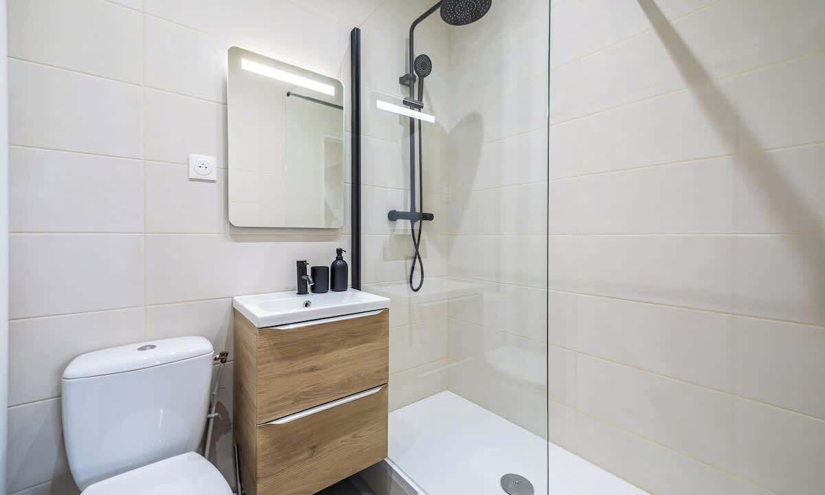 Photo of Bathroom in Issy-les-Moulineaux