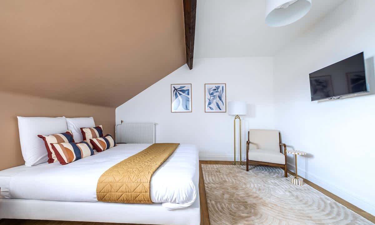 Photo of Bedroom in Issy-les-Moulineaux