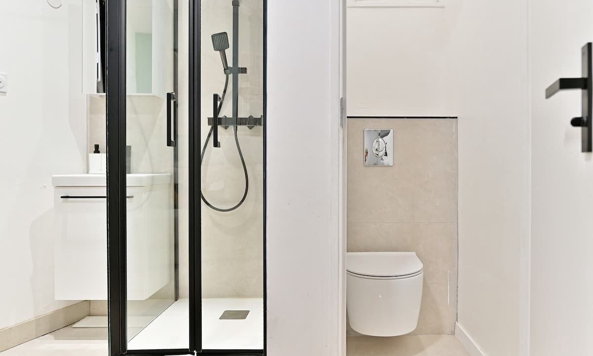 Photo of Bathroom in Quartier de la Plaine-de-Monceaux
