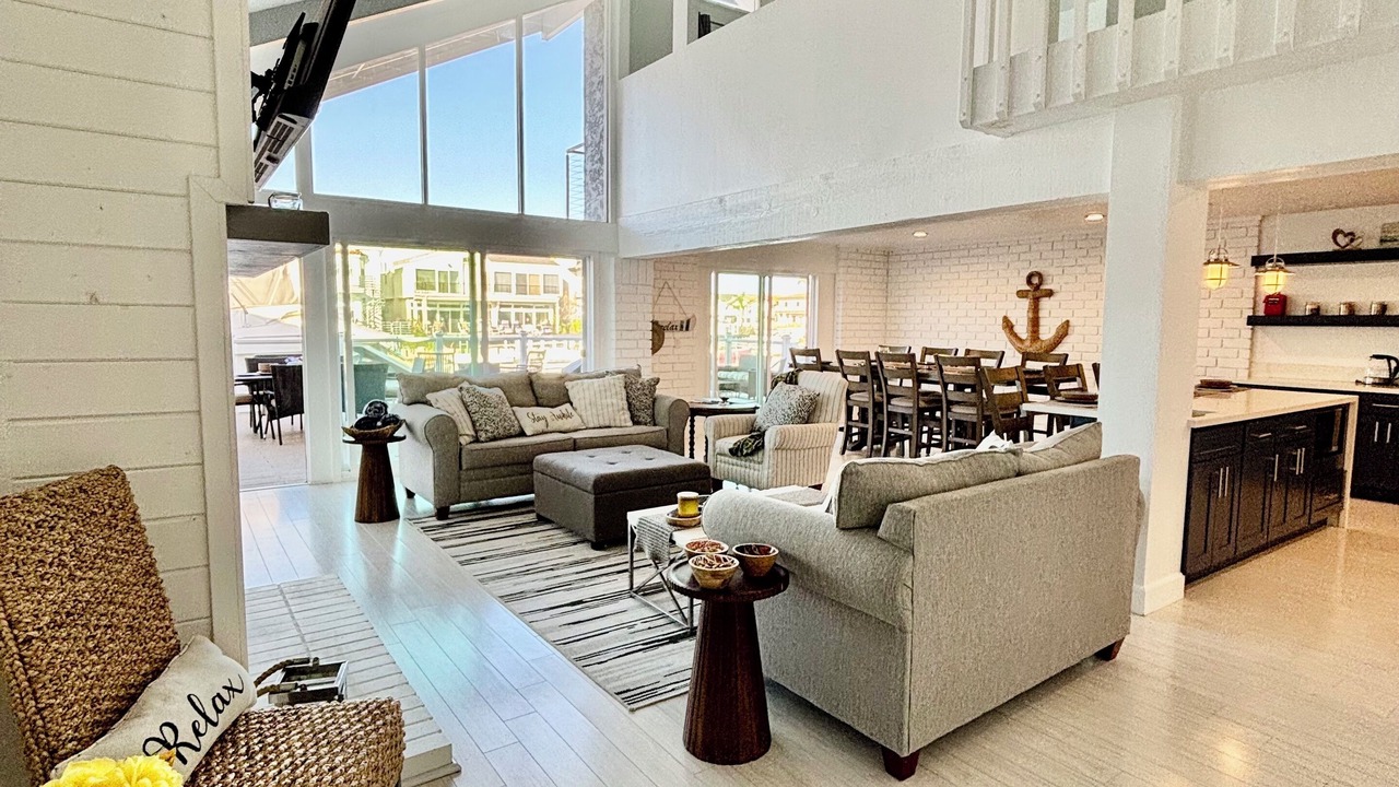 Photo of Livingroom in Channel Islands