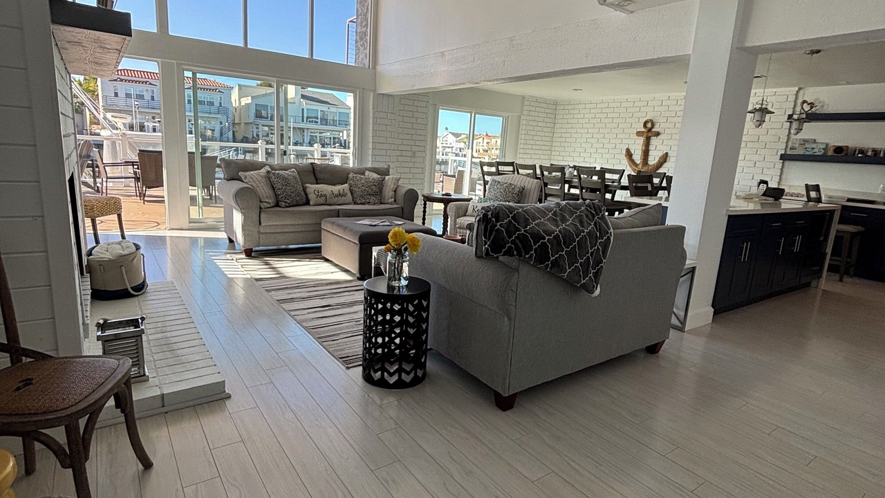 Photo of Livingroom in Channel Islands