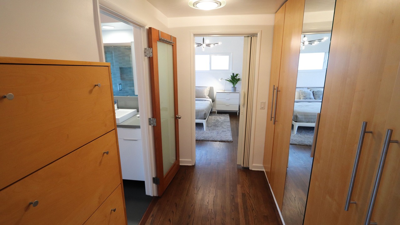 Photo of Bedroom in Hollywoodland