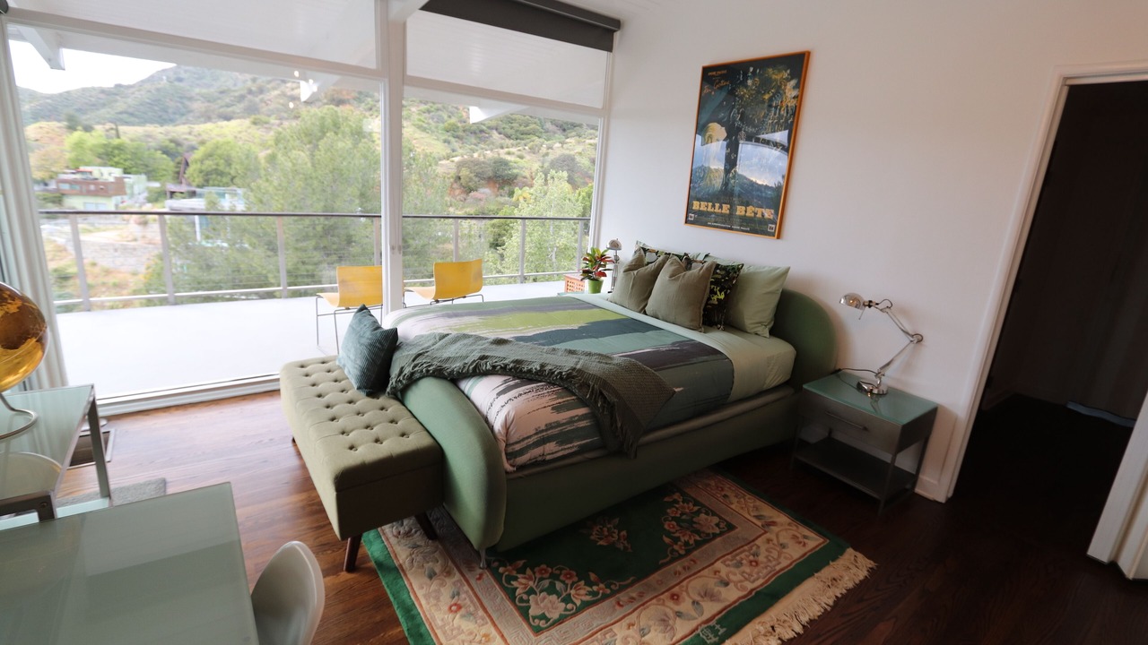 Photo of Bedroom in Hollywoodland
