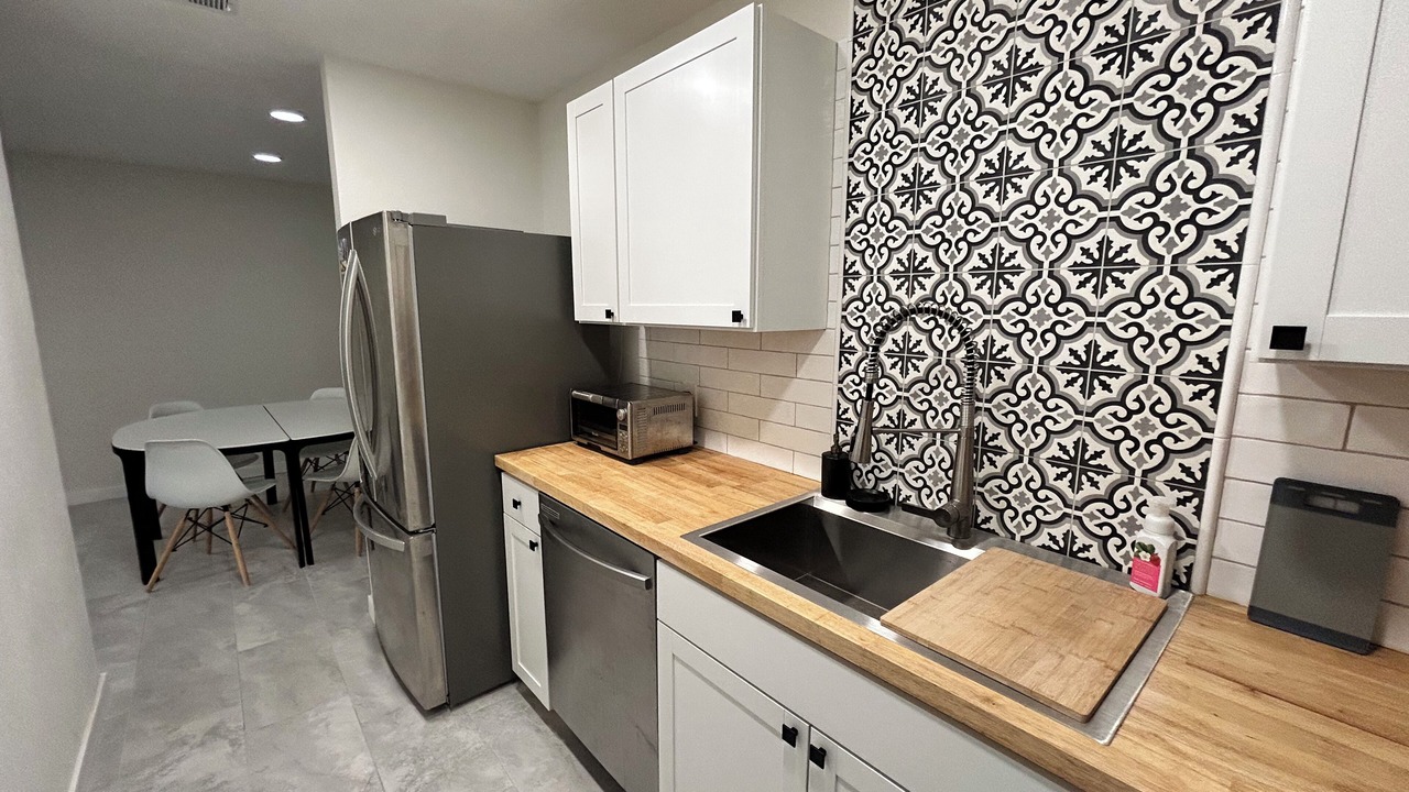 Photo of Kitchen in Racquet Club West