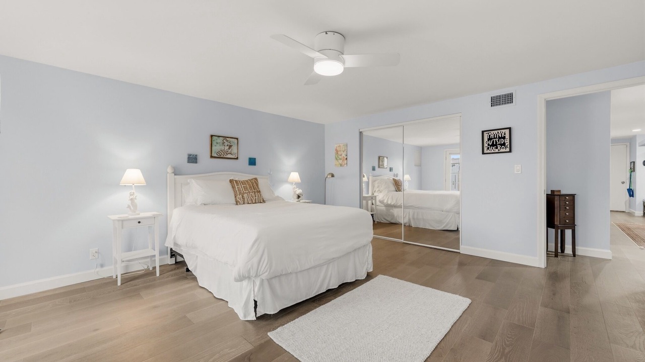 Photo of Bedroom in Oxnard Shores