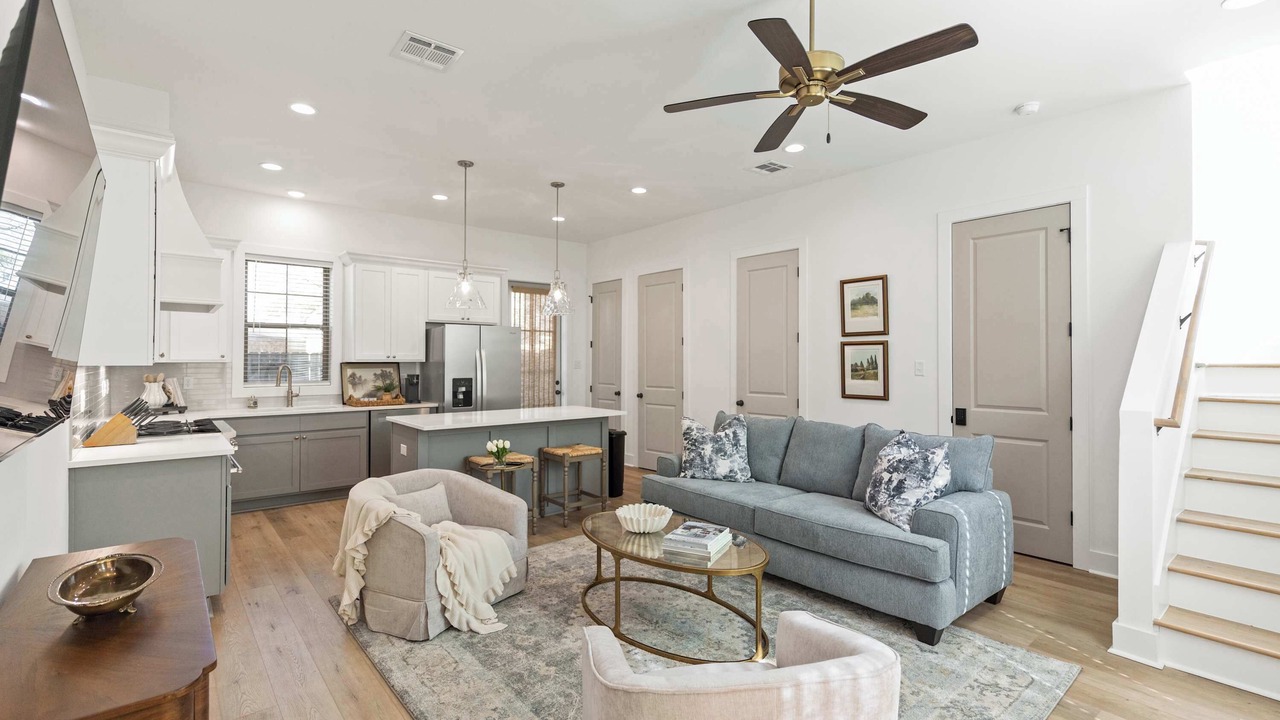 Photo of Livingroom in Lafayette