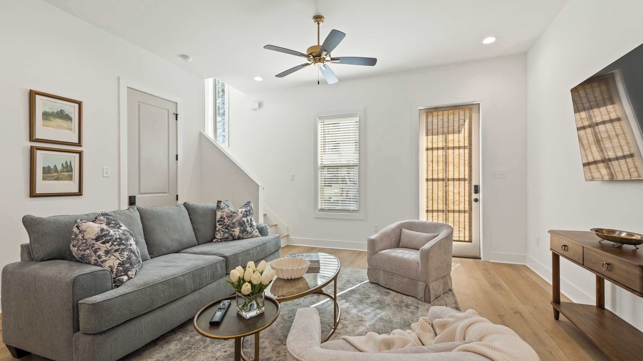 Photo of Livingroom in Lafayette