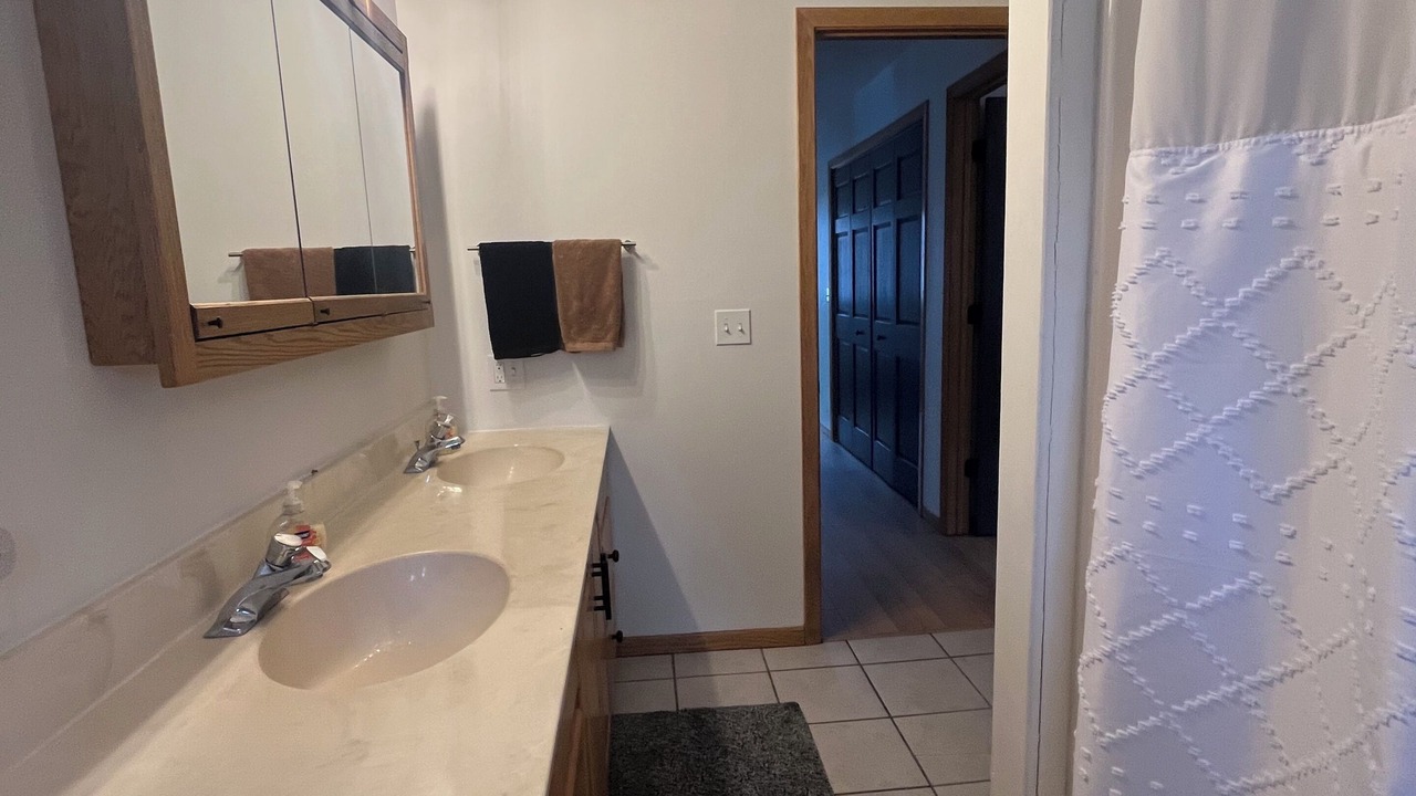 Photo of Bathroom in Longville