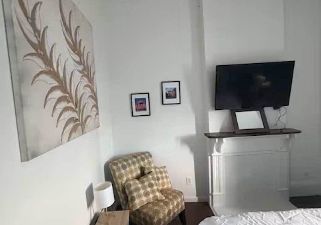 Photo of Bedroom in Mid-City