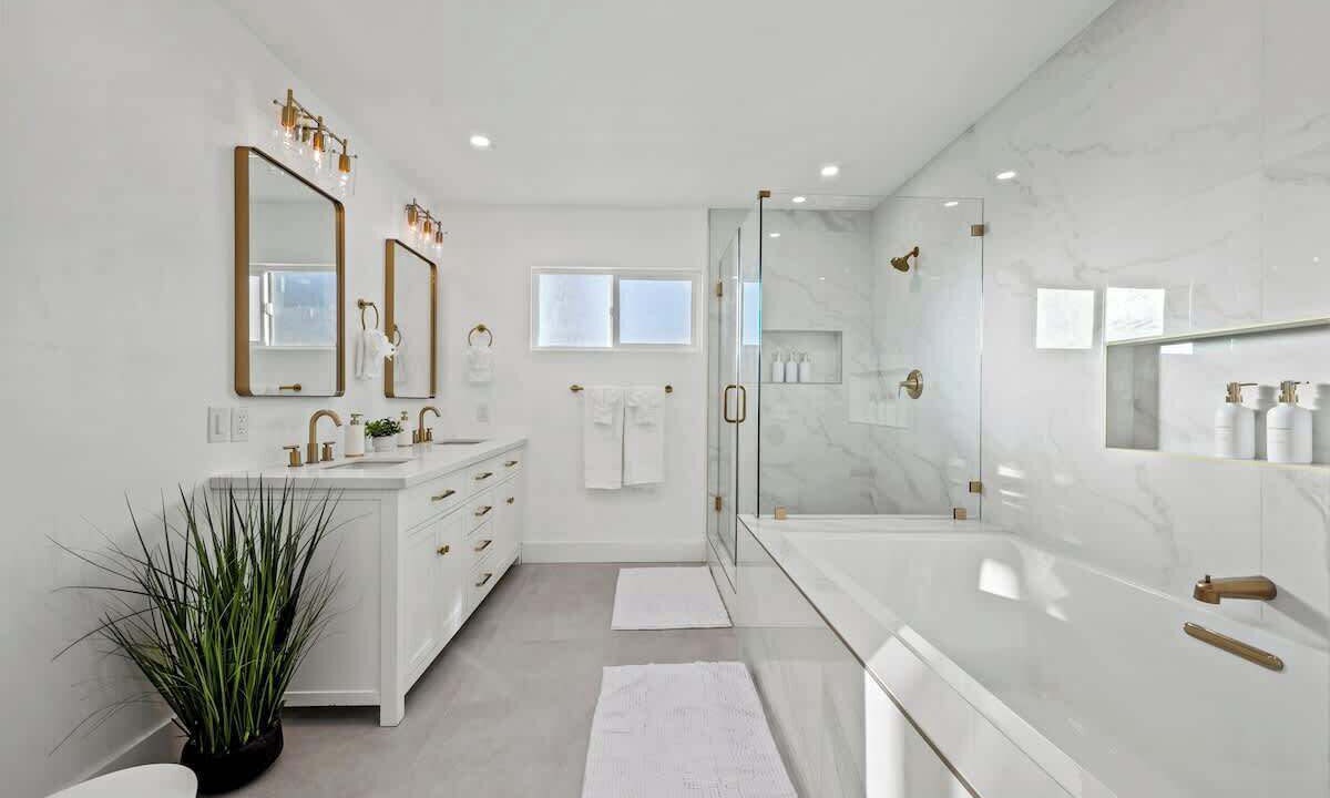 Photo of Bathroom in Rainbow CDP