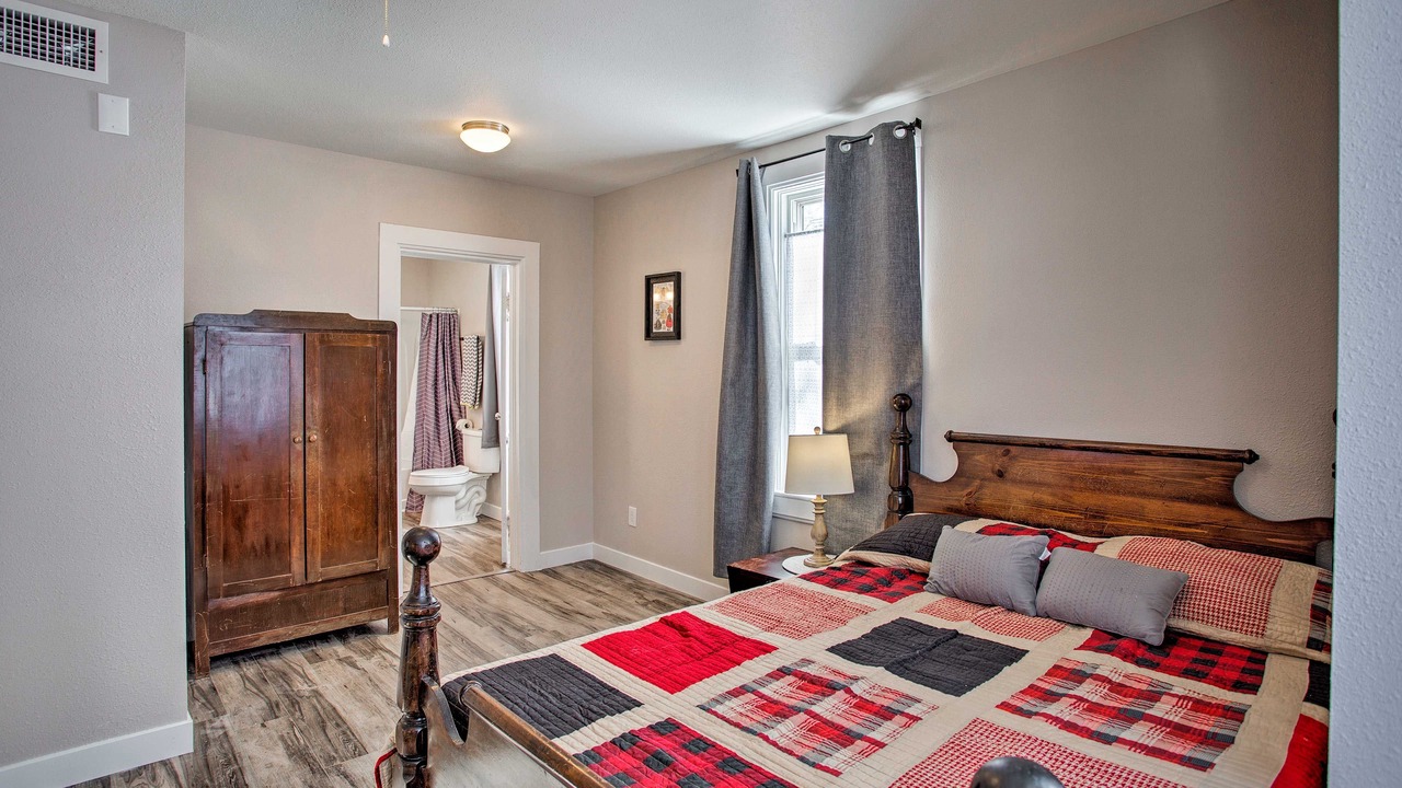 Photo of Bedroom in Menomonie