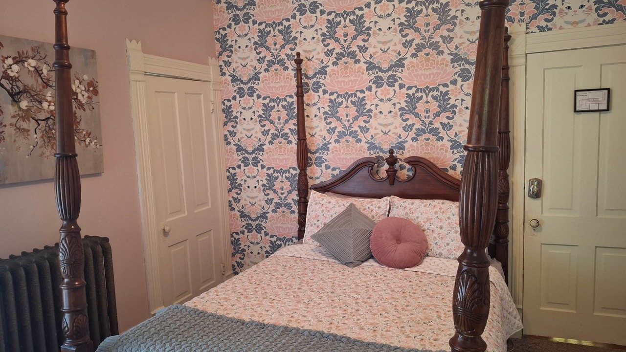 Photo of Bedroom in Galena