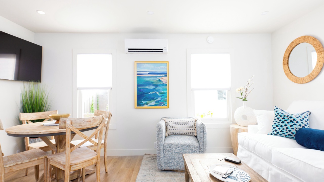 Photo of Livingroom in East Beach