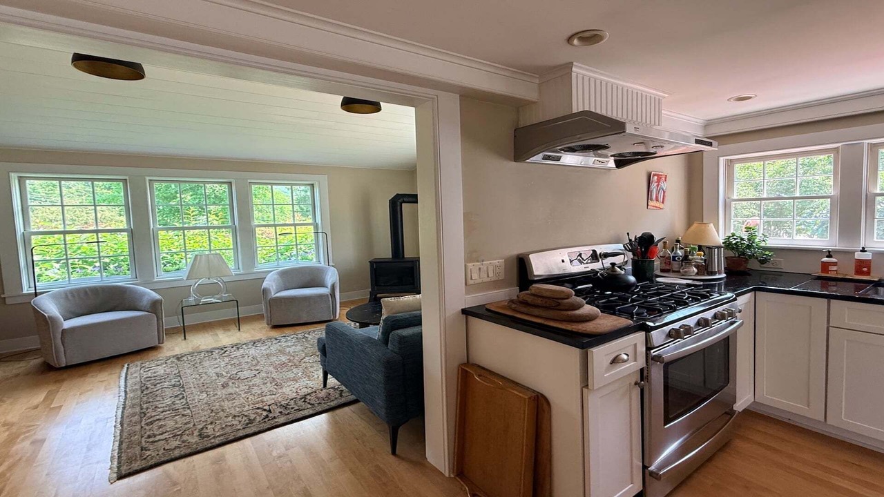Photo of Bedroom in West Stockbridge