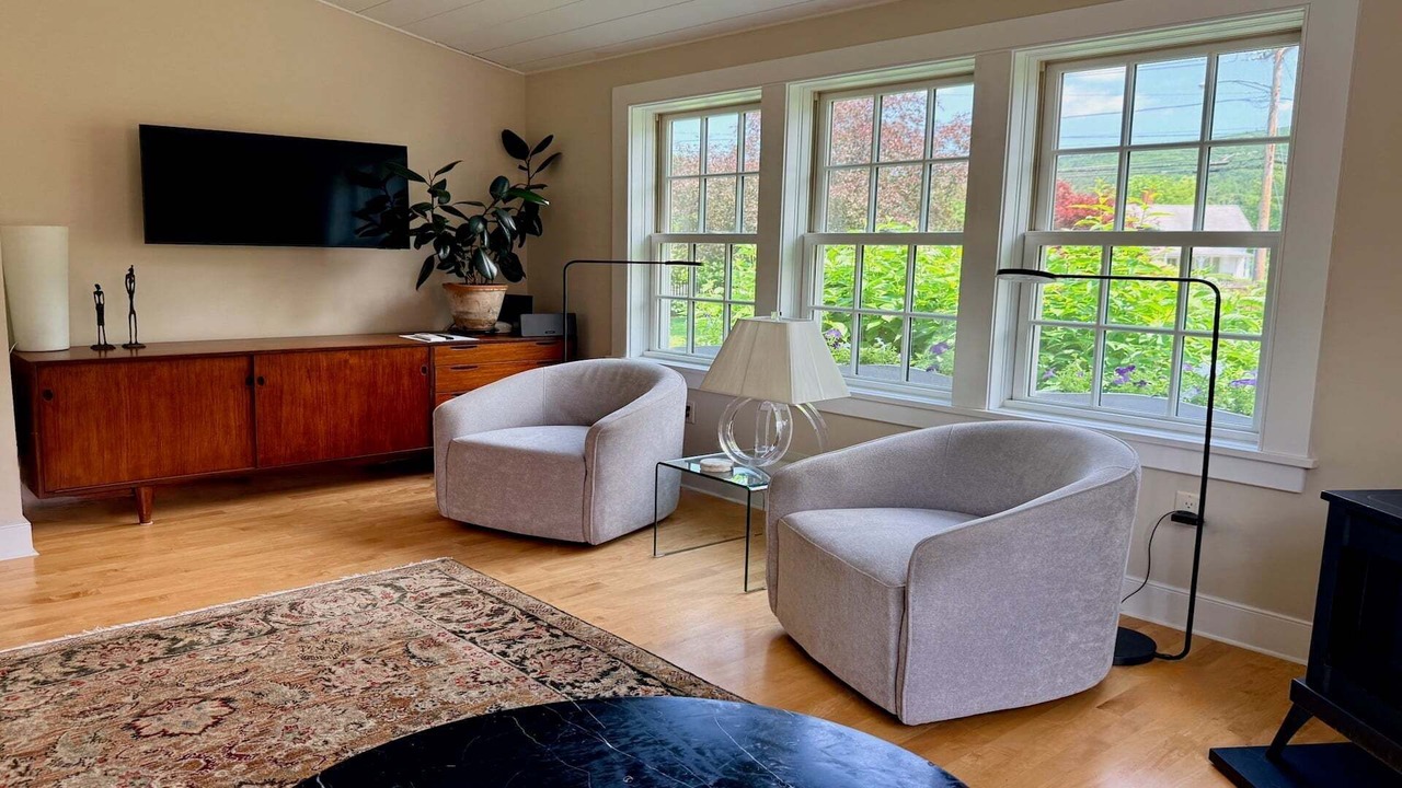 Photo of Bedroom in West Stockbridge