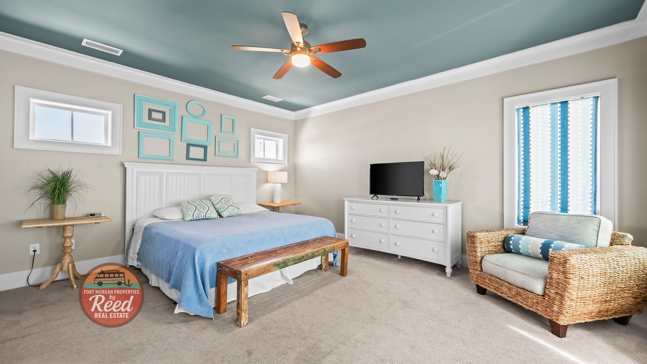 Photo of Bedroom in Surf Side Shores