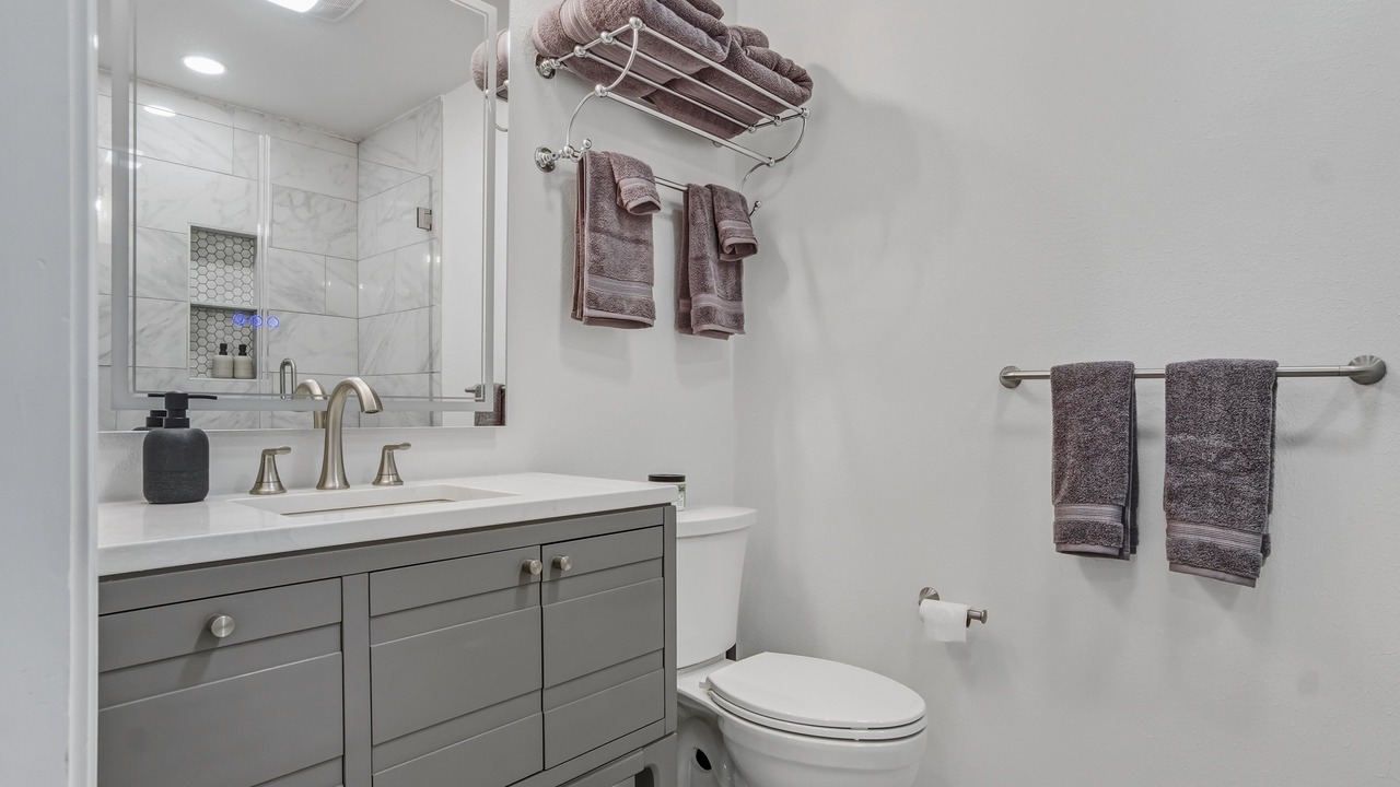 Photo of Bathroom in Highlands - Perkins