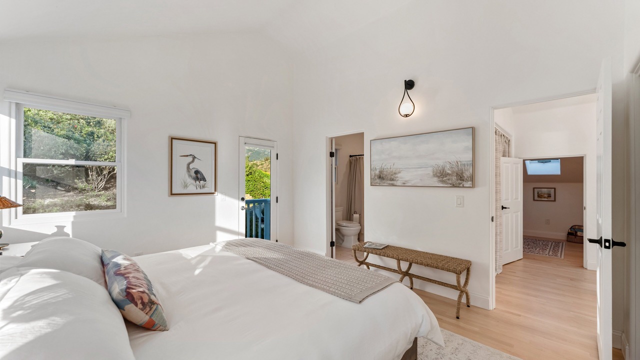 Photo of Bedroom in Summerland