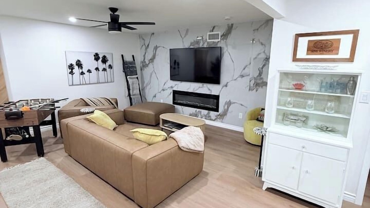 Photo of Livingroom in Simi Valley