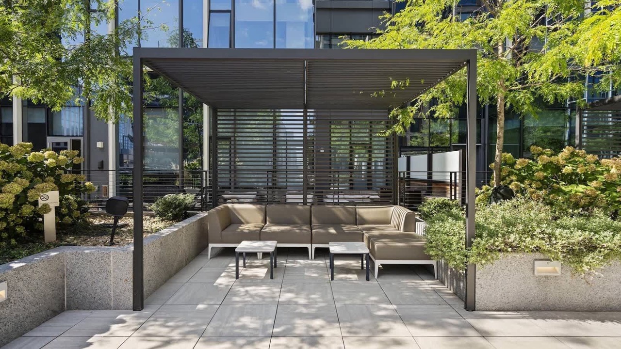 Photo of Patio Balcony in Seaport District