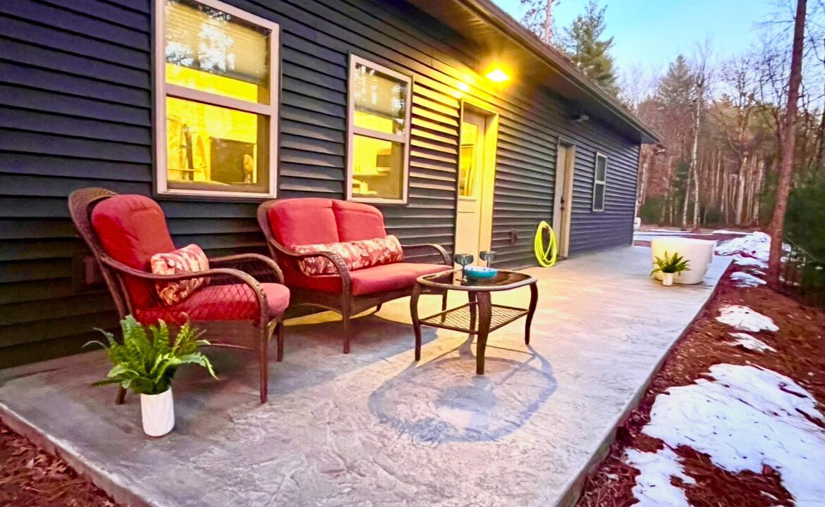 Photo of Patio Balcony in Black River Falls