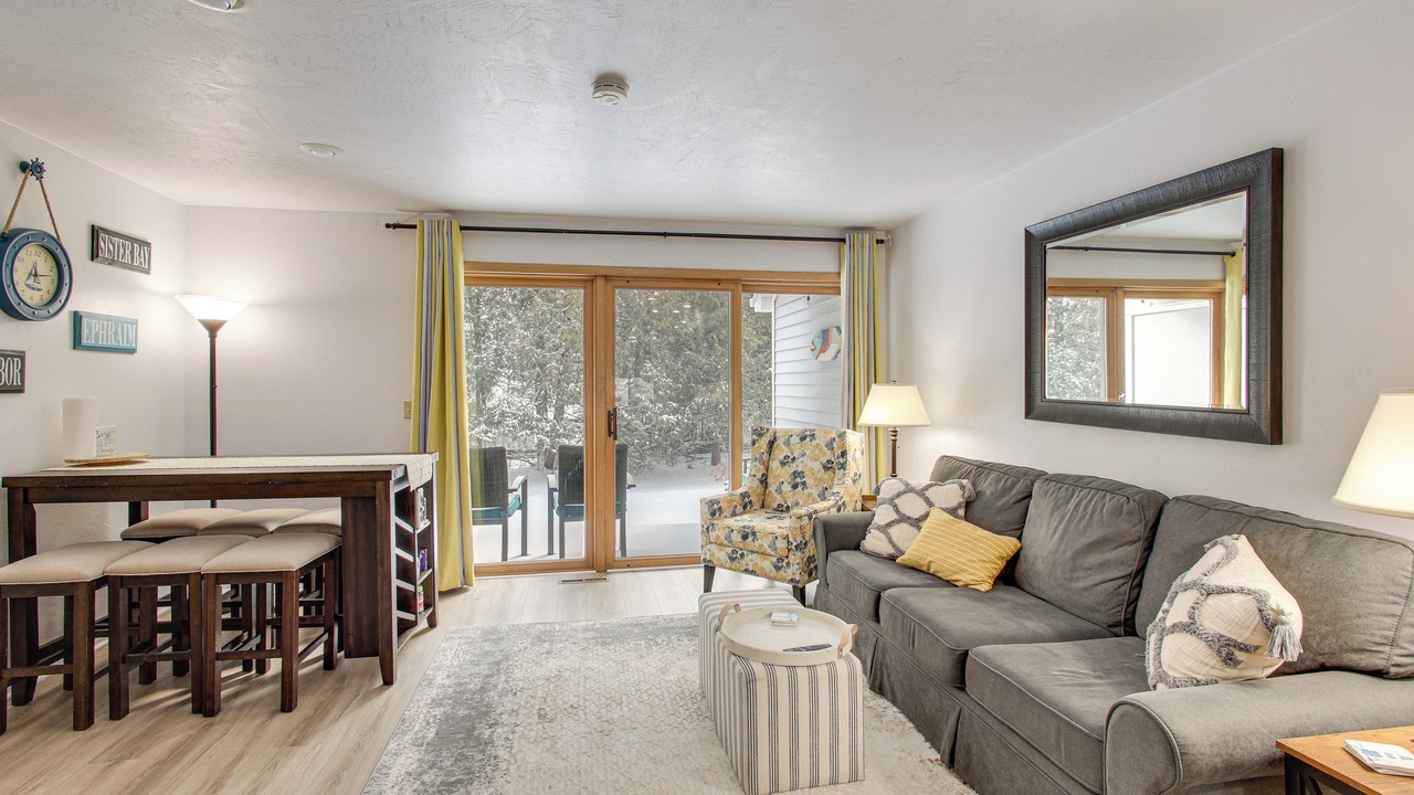 Photo of Livingroom in Fish Creek