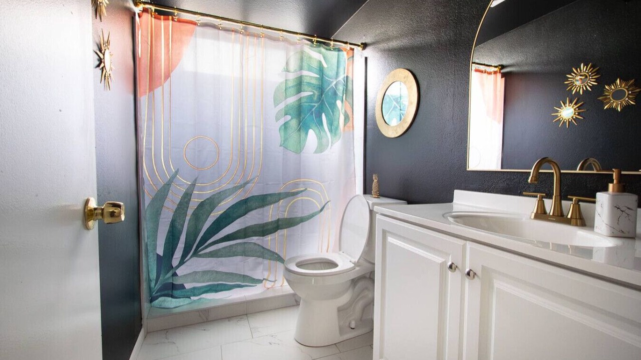 Photo of Bathroom in North Hollywood
