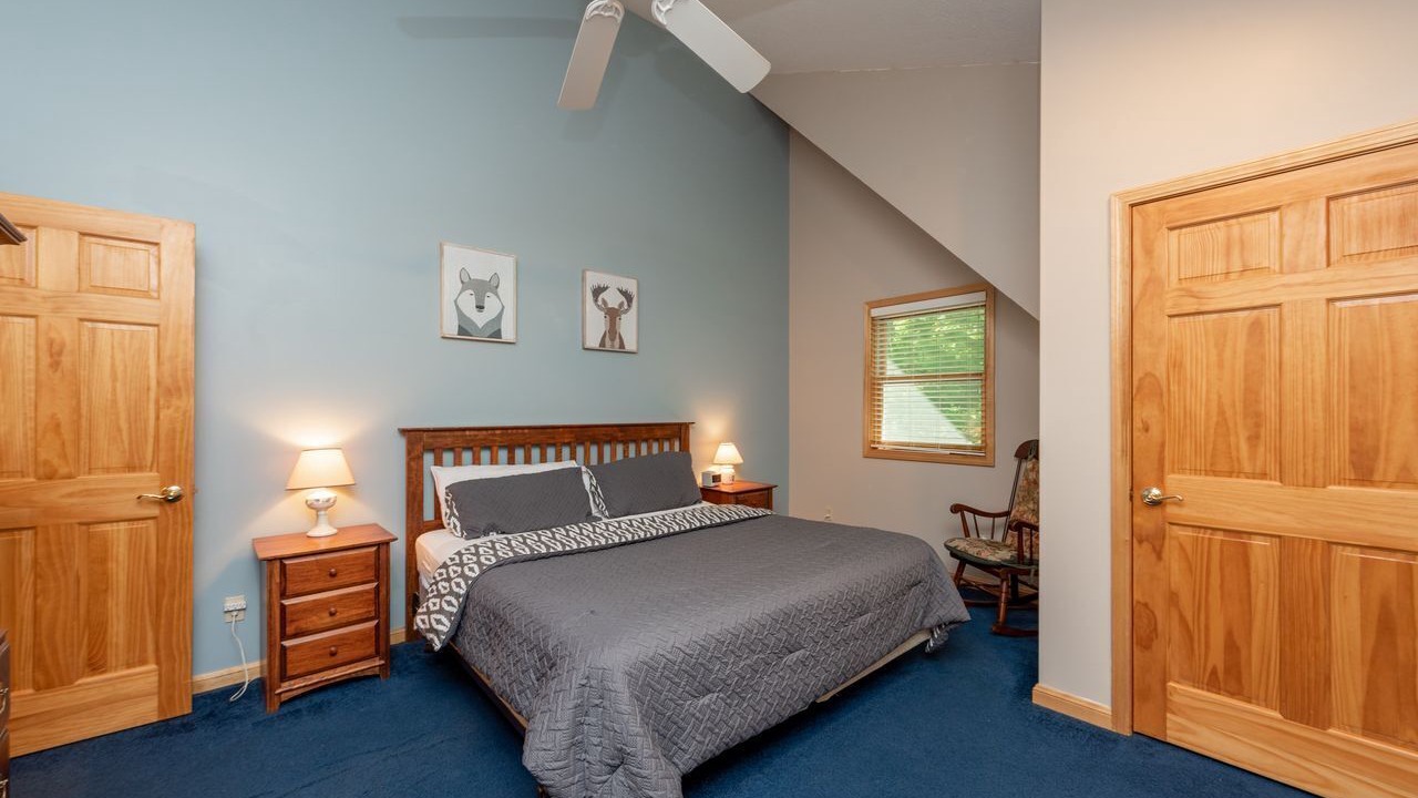 Photo of Bedroom in Mountainside