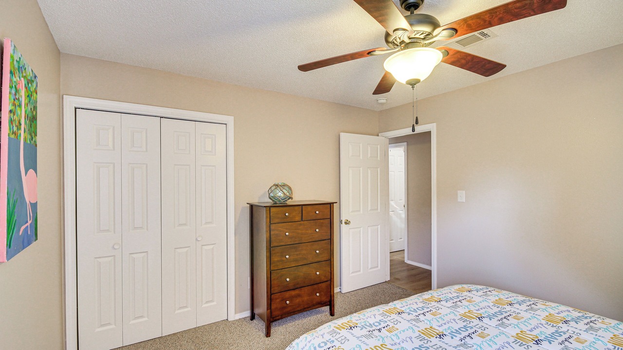 Photo of Bedroom in Waveland