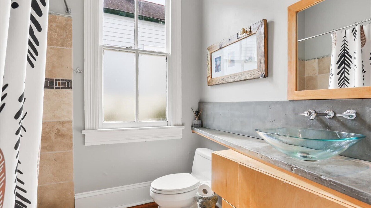 Photo of Bathroom in Audubon