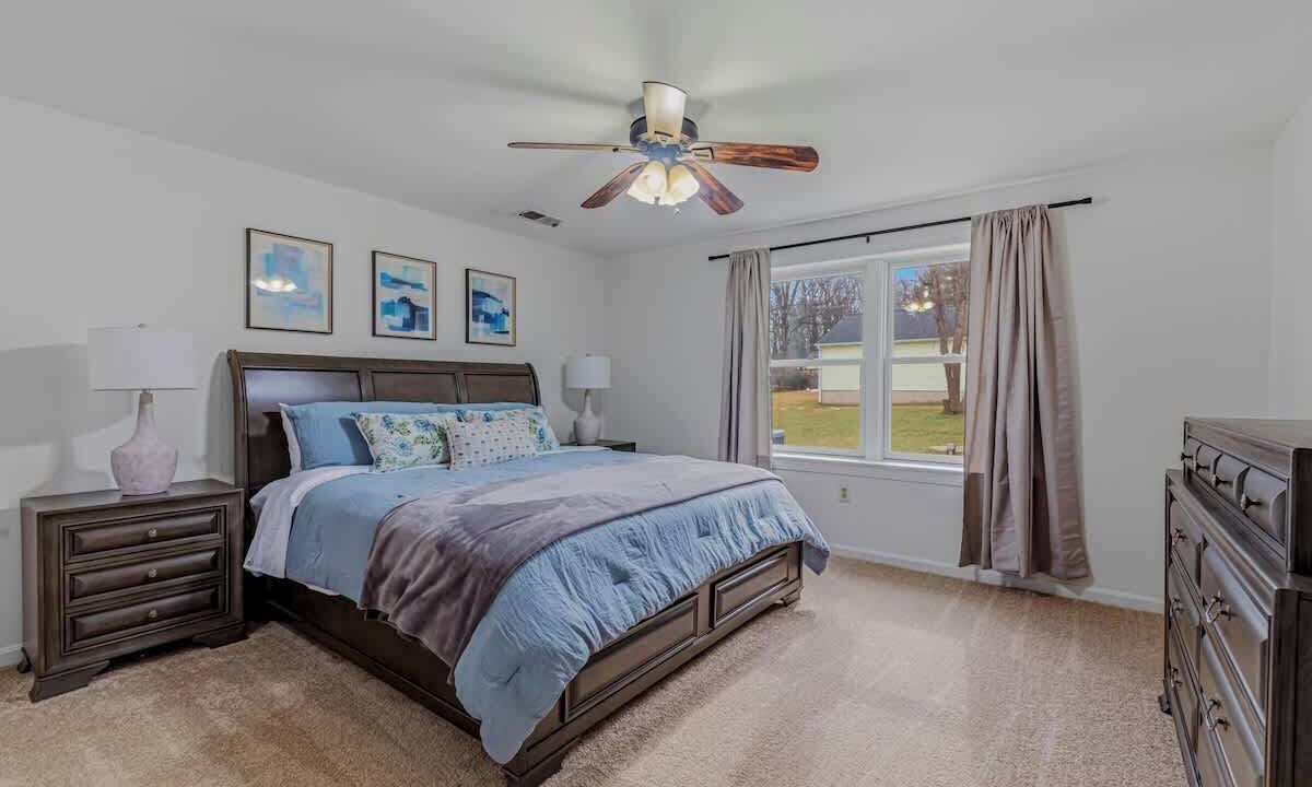 Photo of Bedroom in Leesburg