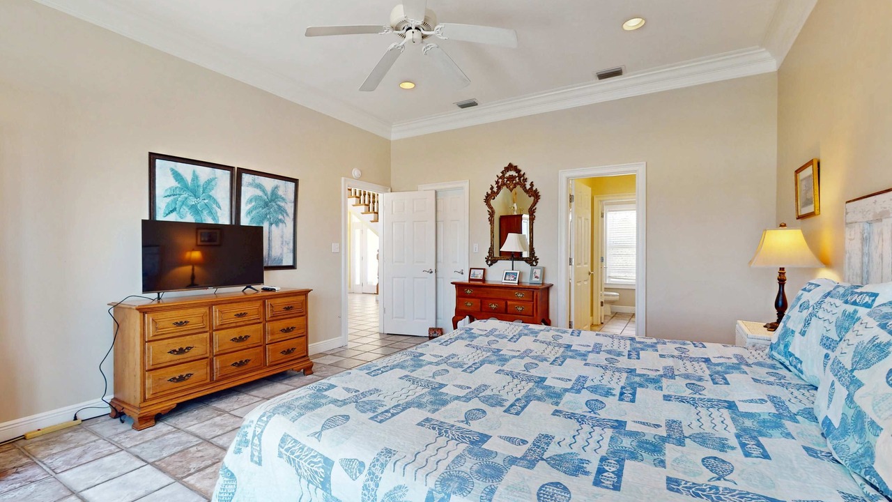 Photo of Bedroom in Audubon Place