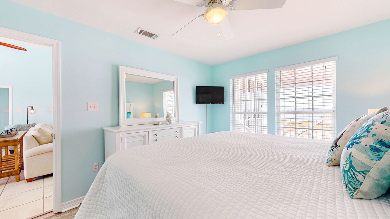 Photo of Bedroom in Dauphin Island