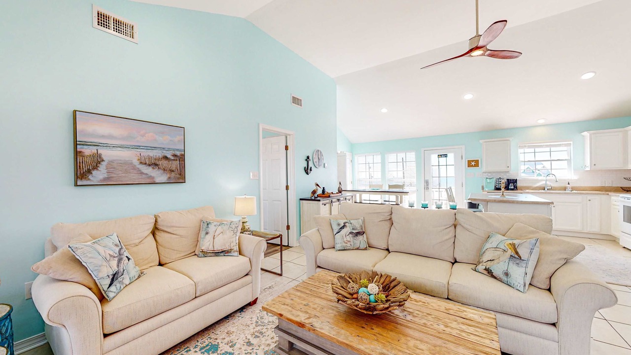 Photo of Livingroom in Dauphin Island