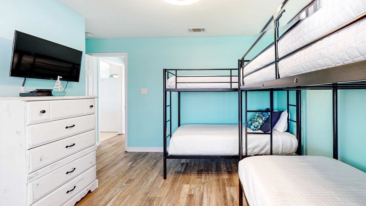 Photo of Bedroom in Dauphin Island